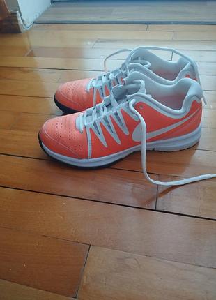 Женские кроссовки nike 39р.