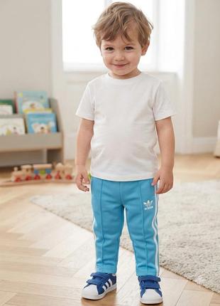 Спортивные штаны adidas, 2-3 года, 98 см.