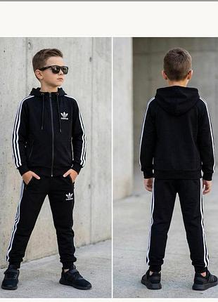 Спортивний костюм adidas. підліток