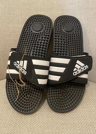 Шльопанці adidas, нові