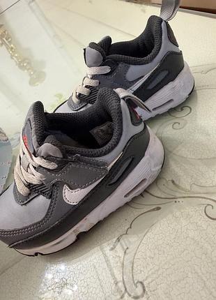 Кросівки дитячі nike сірі розмір 22, довжина 12 см, uk 5,5