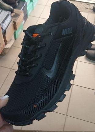 Кроссовки от бренда nike