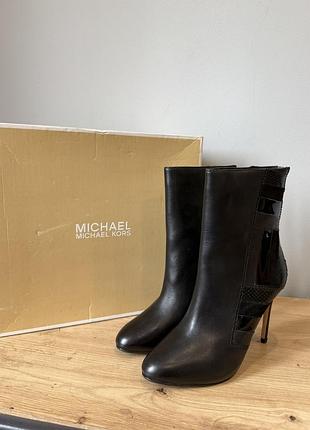 Шкіряні черевики michael kors