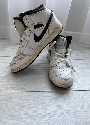 Nike унісекс 34 розмір
