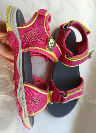 Детские фирменные босоножки для девочки 35 размер jack wolfskin спортивные босоножки на липучках