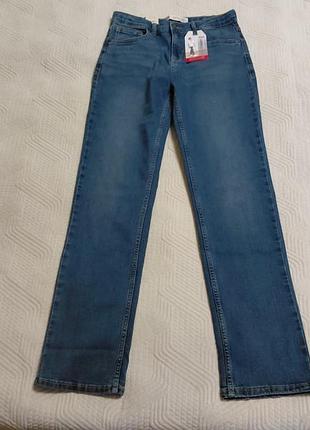 Джинсы для подростка levis
