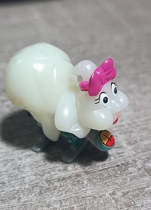Киндер фигурка. призрак. 2001 год.