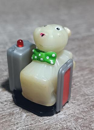 Киндер фигурка. призрак. 2001 год.