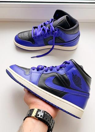 Женские кроссовки nike air jordan 1 mid "violet"