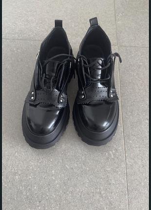Лофери у стилі dr. martens українській виробник
