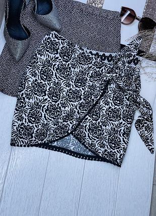 Коротка спідниця zara m спідниця на запах спідниця з китицями міні спідниця зара з принтом