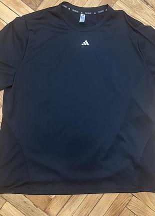 Оригінальна чорна футболка адідас/adidas