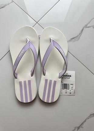 Шльопанці adidas 35р