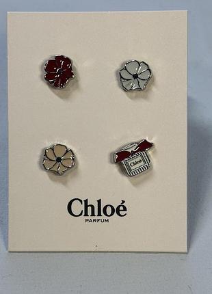 Набір із 4 брошок-значків chloe limited, chloe parfum flowers, нові