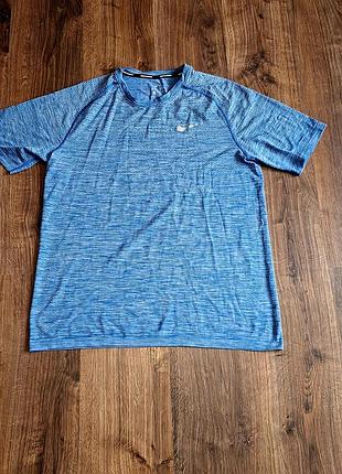 Мужская уникальная спортивная футболка nike dri-fit оригинал