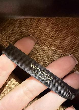 Светр від бренду windsor 2