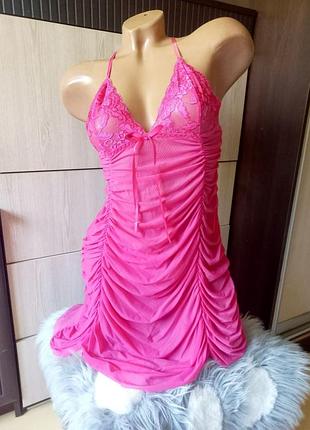 Яскрава нічна сорочка