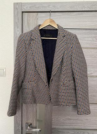 Стильний жакет від zara