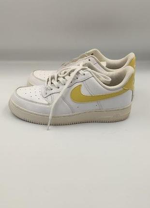 Жіночі шкіряні кросівки nike air force 1 low (оригінал) — розмір 37.5 (устілка 23.5 см)