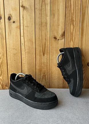 Чорні класичні осінні кросівки кеди взуття nike air force