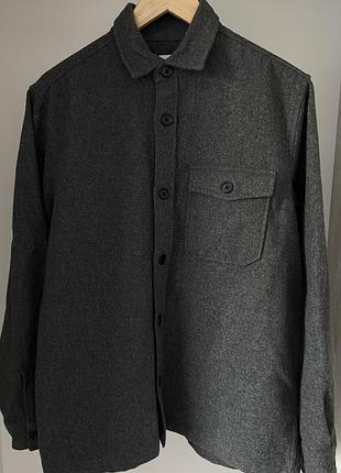 Чоловіча сорочка-сорочка в стилі overshirt