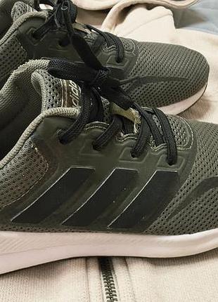 Кросівки adidas розмір 34