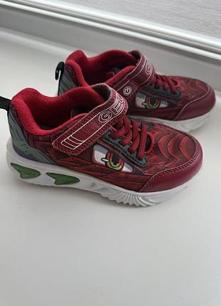 Кросівки geox