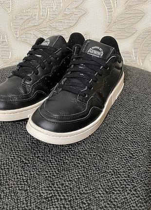 Кросівки adidas