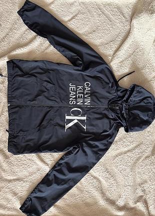 Продам вітровку для хлопчика calvin klein