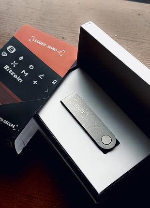 Апаратний криптогаманець ledger nano x onyx black