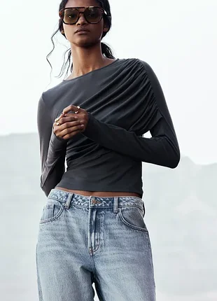 H&m м'який лонгслів з драпіруванням p. m