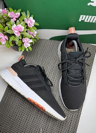 Оригінальні кросівки adidas