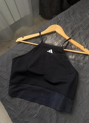 Топ adidas