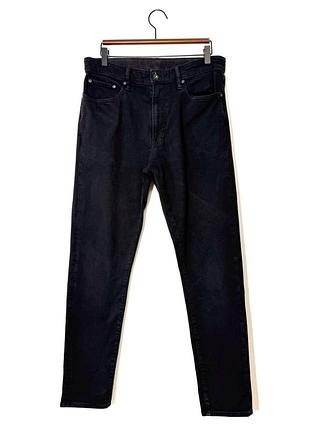Чорні джинси слім uniqlo