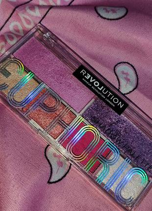 Relove by revolution euphoric shadow palette