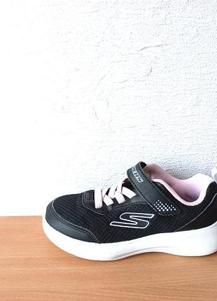 Классные кроссовки skechers 31 р. стелька 20 см.