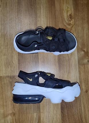 Босоножки женские nike р.35