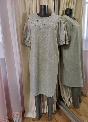 Котоновое с вышивкой и объемными рукавами платье 👗