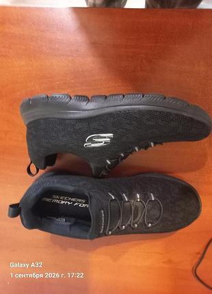 Кроссовки женские skechers kw5335 раз 37.5, черный