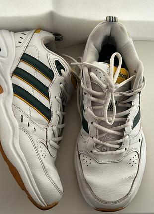 Кросівки adidas strutter