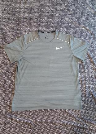 Футболка nike running оригінал розмір l