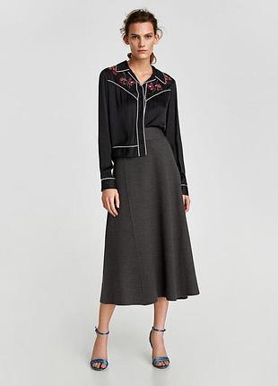 Zara сіра спідниця трикотаж s-m
