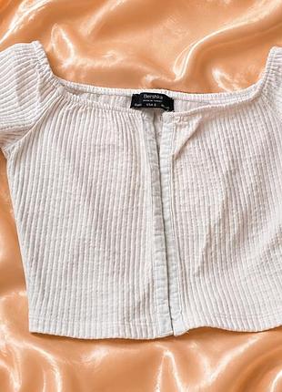 Білий топ bershka жіночий