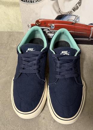 Кросовки nike 6