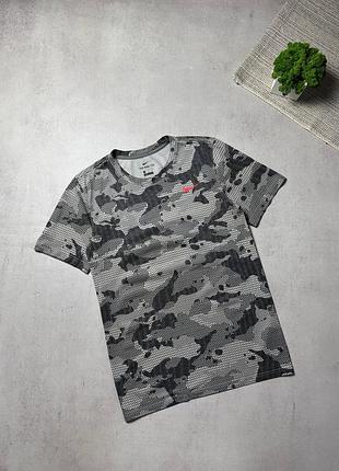 Спортивна тренувальна футболка чоловіча nike оригінал dri-fit