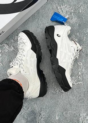 Asics gel-pickax white 4