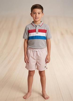 Детские шорты lyle &amp; scott в идеальном состоянии. размер на 8-9 лет