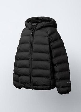 Ультралегка куртка  zara 134 см.