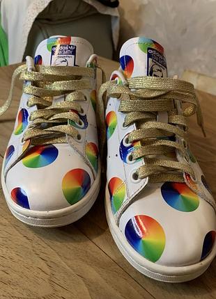 Кросівки adidas stan smith «color wheel» із яскравим веселковим принтом у вигляді різнокольорових кульок