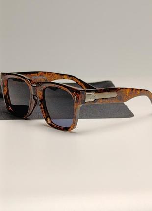 🕶️🕶️ сонцезахисні окуляри на яскравій масивній оправі 🕶️🕶️